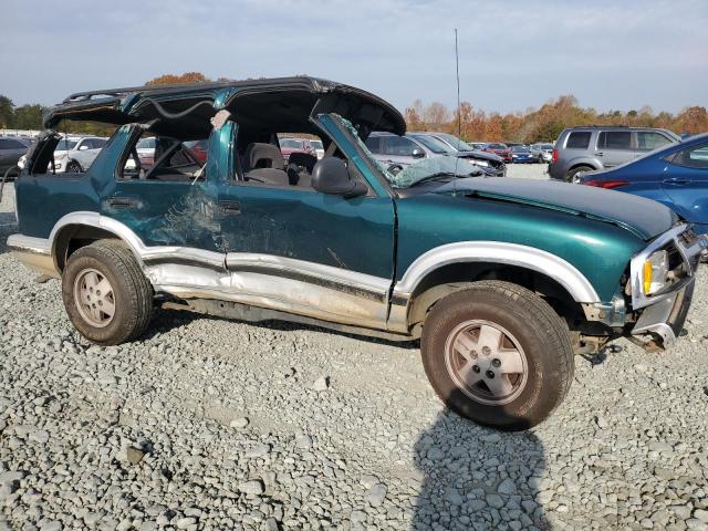 Photo 3 VIN: 1GNDT13W1T2219340 - CHEVROLET BLAZER 