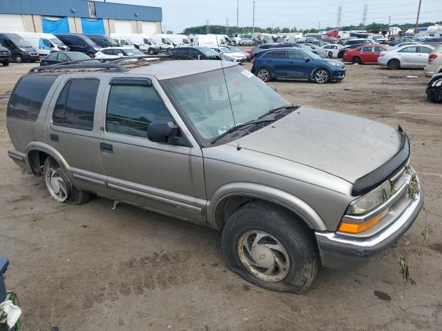 Photo 3 VIN: 1GNDT13W1X2131412 - CHEVROLET BLAZER 