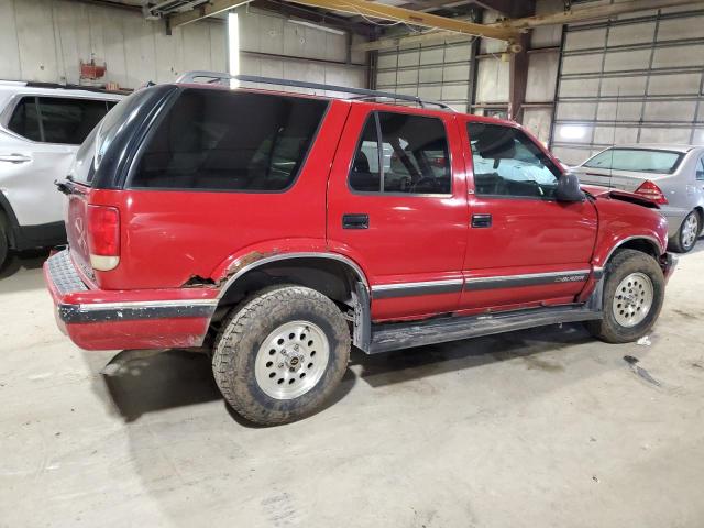 Photo 2 VIN: 1GNDT13W2S2104485 - CHEVROLET BLAZER 