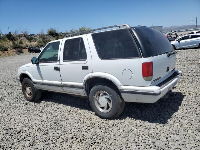 Photo 1 VIN: 1GNDT13W2V2201660 - CHEVROLET BLAZER 