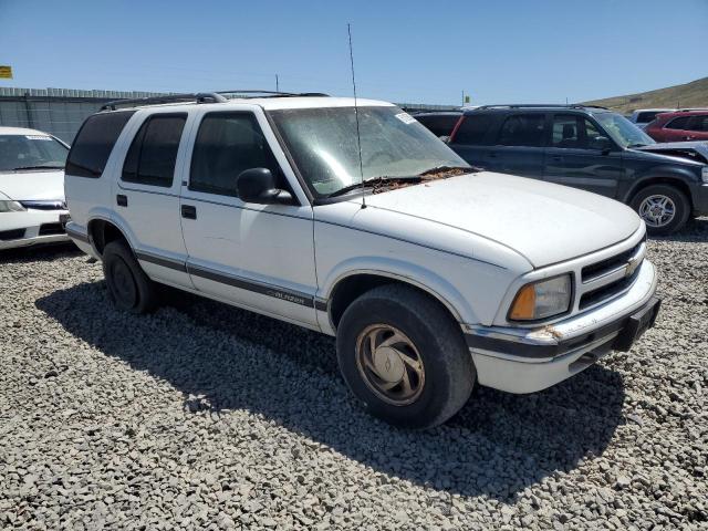 Photo 3 VIN: 1GNDT13W2V2201660 - CHEVROLET BLAZER 