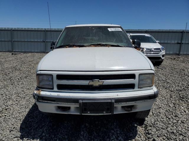 Photo 4 VIN: 1GNDT13W2V2201660 - CHEVROLET BLAZER 