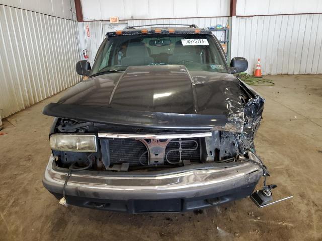 Photo 4 VIN: 1GNDT13W2W2217620 - CHEVROLET BLAZER 