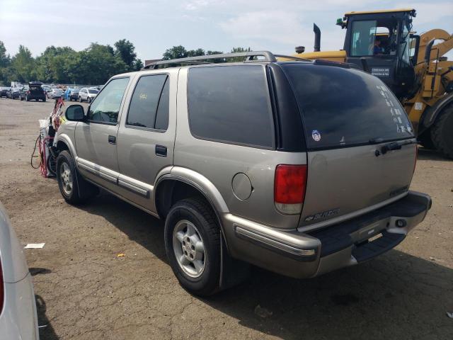 Photo 1 VIN: 1GNDT13W2WK245613 - CHEVROLET BLAZER 