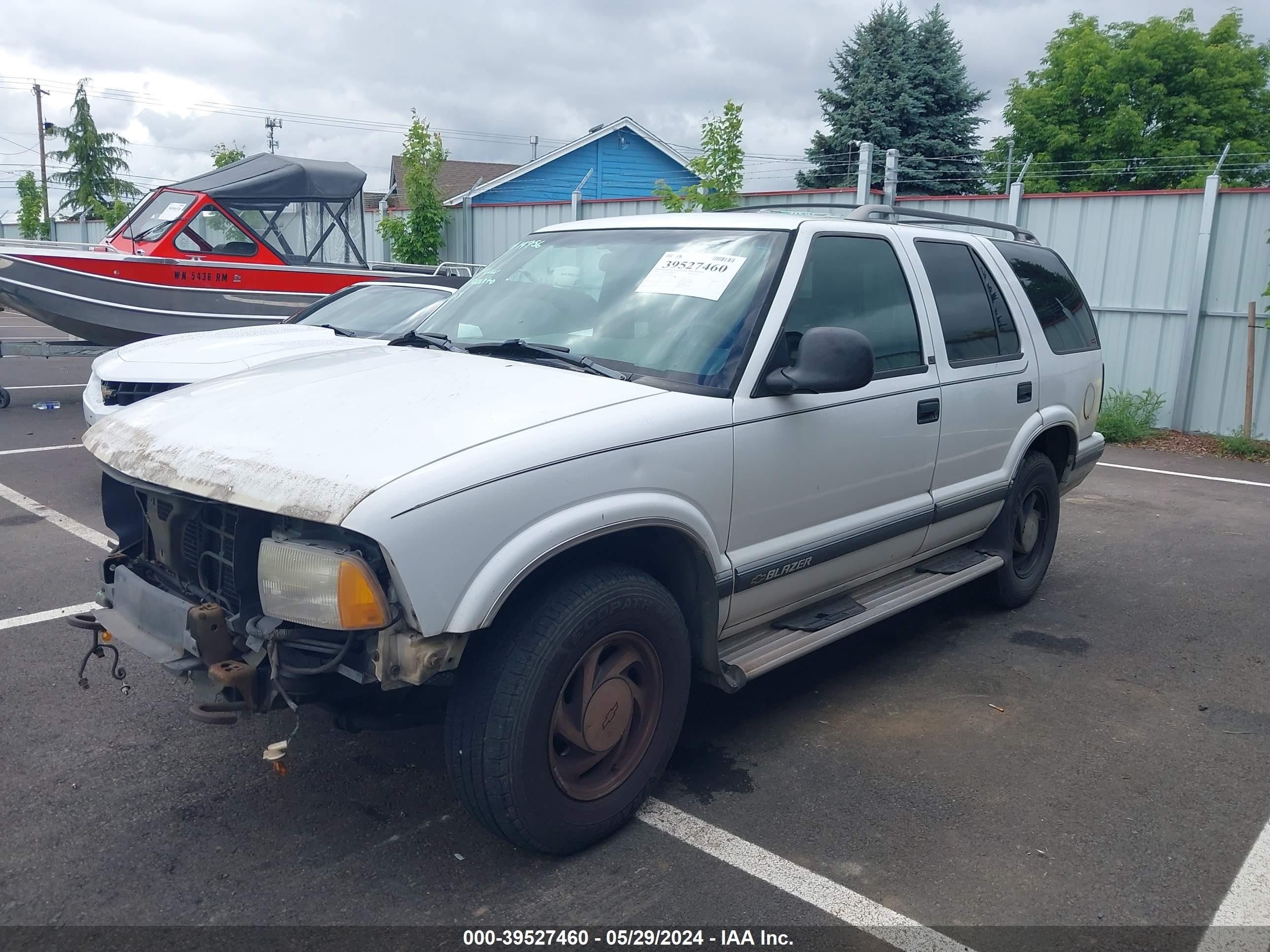 Photo 1 VIN: 1GNDT13W3S2103765 - CHEVROLET BLAZER 