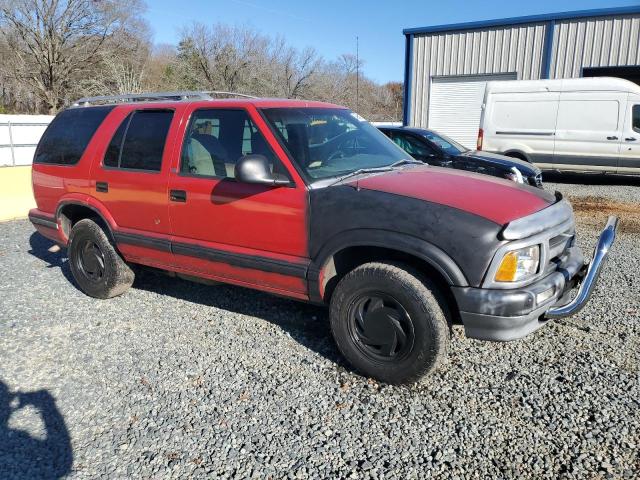 Photo 3 VIN: 1GNDT13W3T2304616 - CHEVROLET BLAZER 