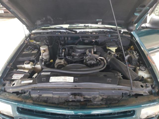 Photo 10 VIN: 1GNDT13W3V2235221 - CHEVROLET BLAZER 