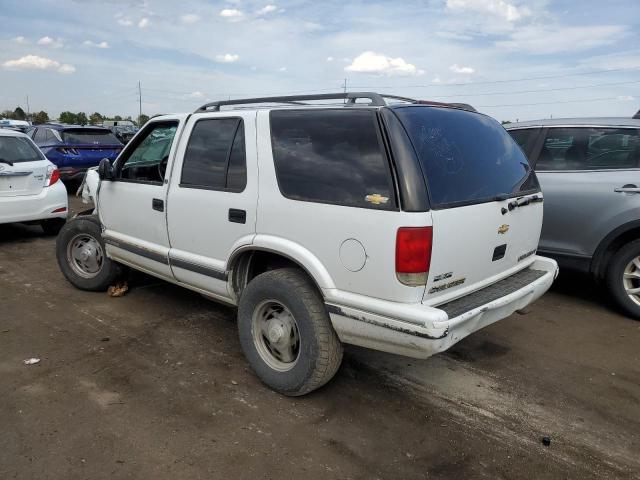 Photo 1 VIN: 1GNDT13W3V2237700 - CHEVROLET BLAZER 