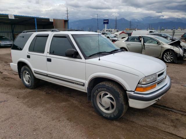 Photo 3 VIN: 1GNDT13W412151483 - CHEVROLET BLAZER 