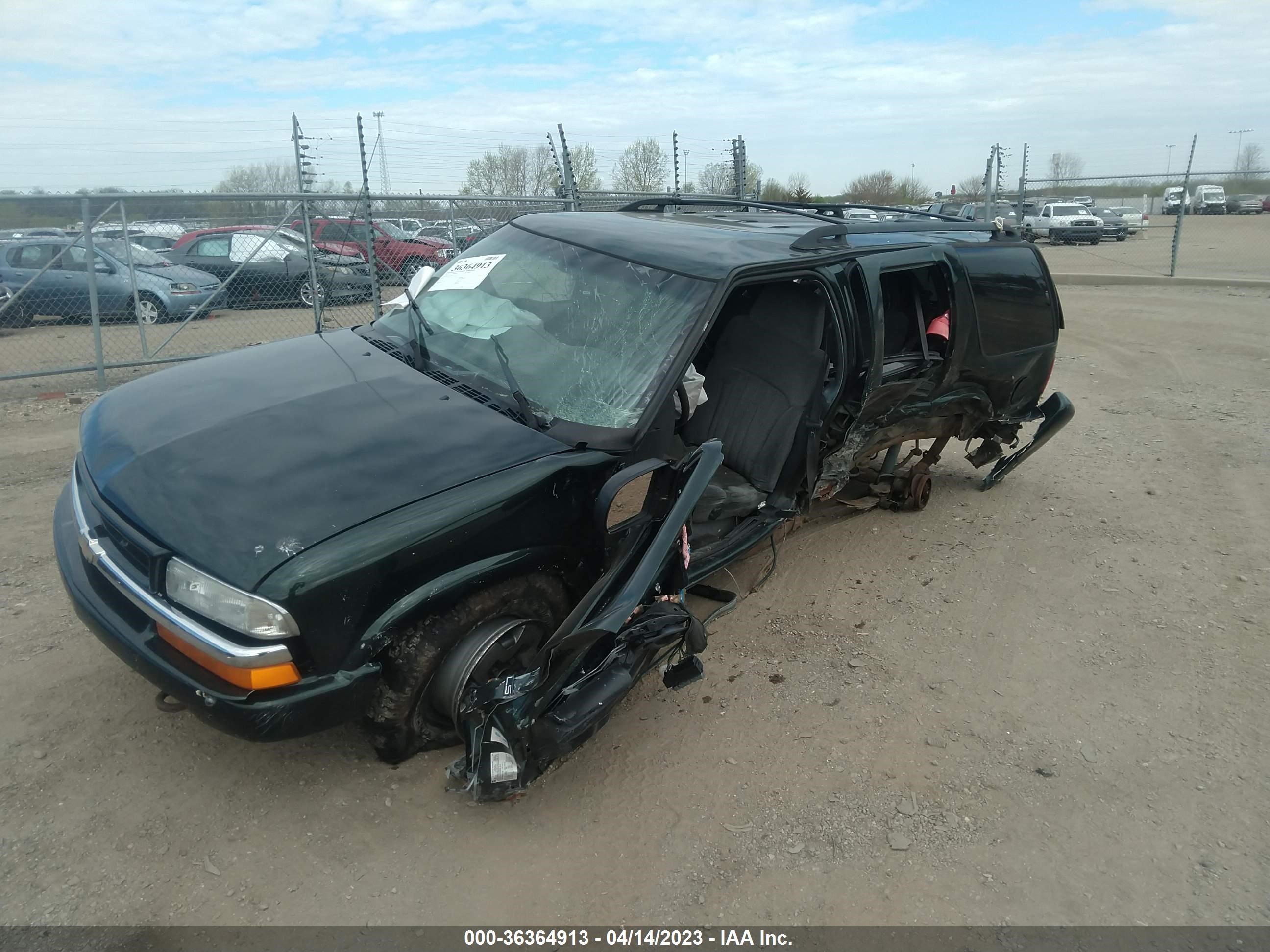 Photo 1 VIN: 1GNDT13W42K171119 - CHEVROLET BLAZER 