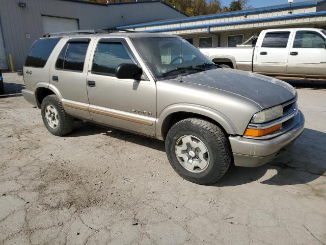 Photo 3 VIN: 1GNDT13W42K241542 - CHEVROLET BLAZER 