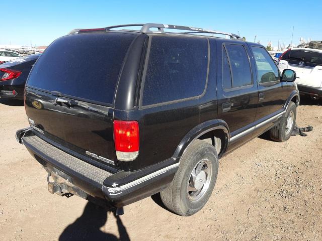 Photo 3 VIN: 1GNDT13W4S2165580 - CHEVROLET BLAZER 