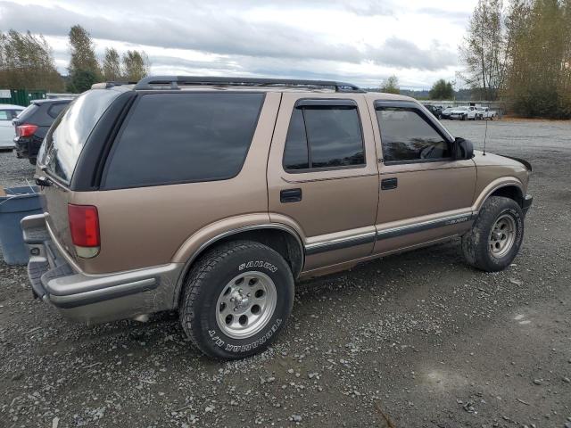 Photo 2 VIN: 1GNDT13W4T2123220 - CHEVROLET BLAZER 