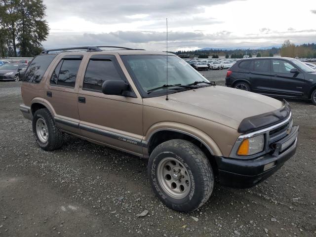 Photo 3 VIN: 1GNDT13W4T2123220 - CHEVROLET BLAZER 