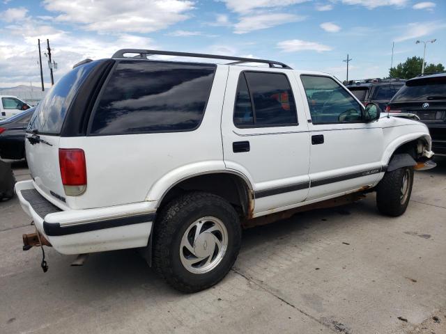 Photo 2 VIN: 1GNDT13W4T2295876 - CHEVROLET BLAZER 