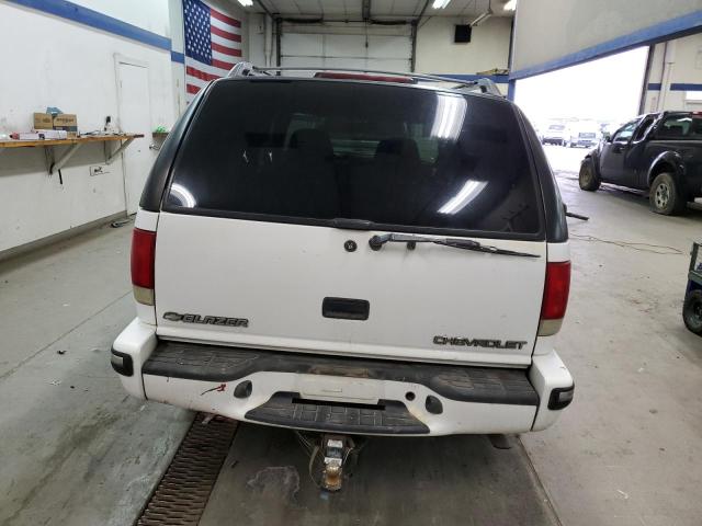 Photo 5 VIN: 1GNDT13W4W2161227 - CHEVROLET BLAZER 