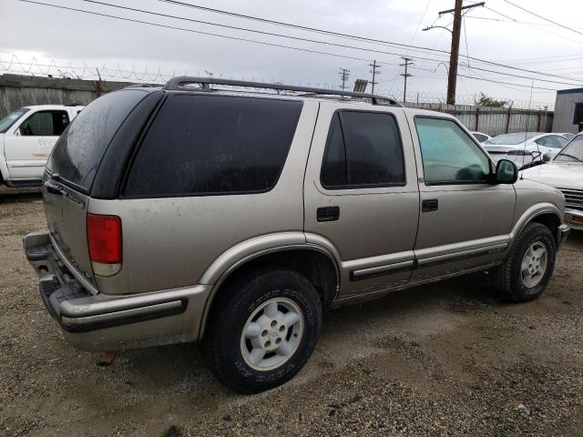 Photo 2 VIN: 1GNDT13W4W2169571 - CHEVROLET BLAZER 