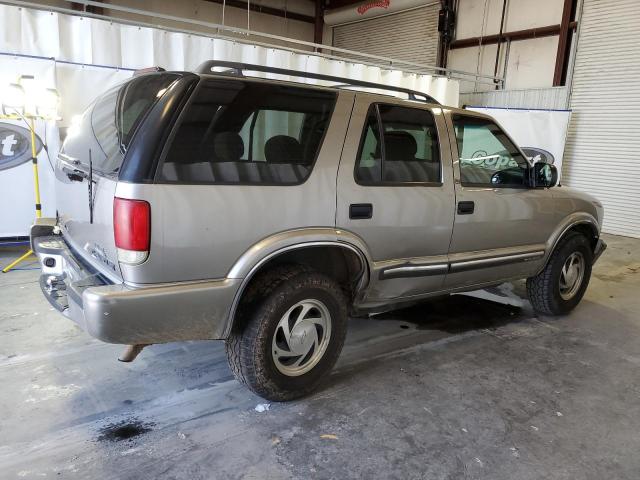 Photo 2 VIN: 1GNDT13W51K227387 - CHEVROLET BLAZER 