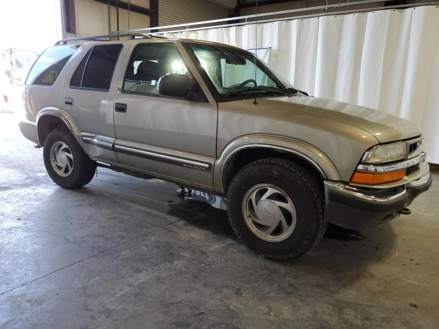 Photo 3 VIN: 1GNDT13W51K227387 - CHEVROLET BLAZER 