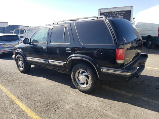 Photo 1 VIN: 1GNDT13W5W2252765 - CHEVROLET BLAZER 