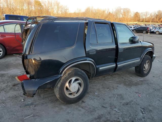 Photo 2 VIN: 1GNDT13W5Y2319660 - CHEVROLET BLAZER 