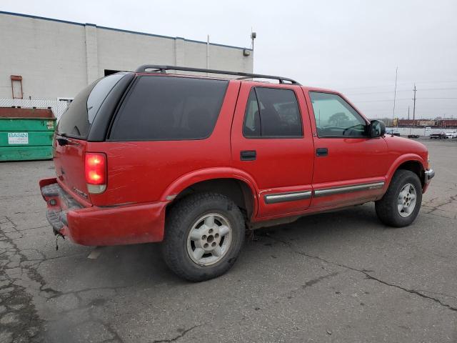 Photo 2 VIN: 1GNDT13W5Y2343733 - CHEVROLET BLAZER 