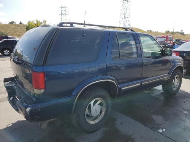 Photo 2 VIN: 1GNDT13W612212591 - CHEVROLET BLAZER 