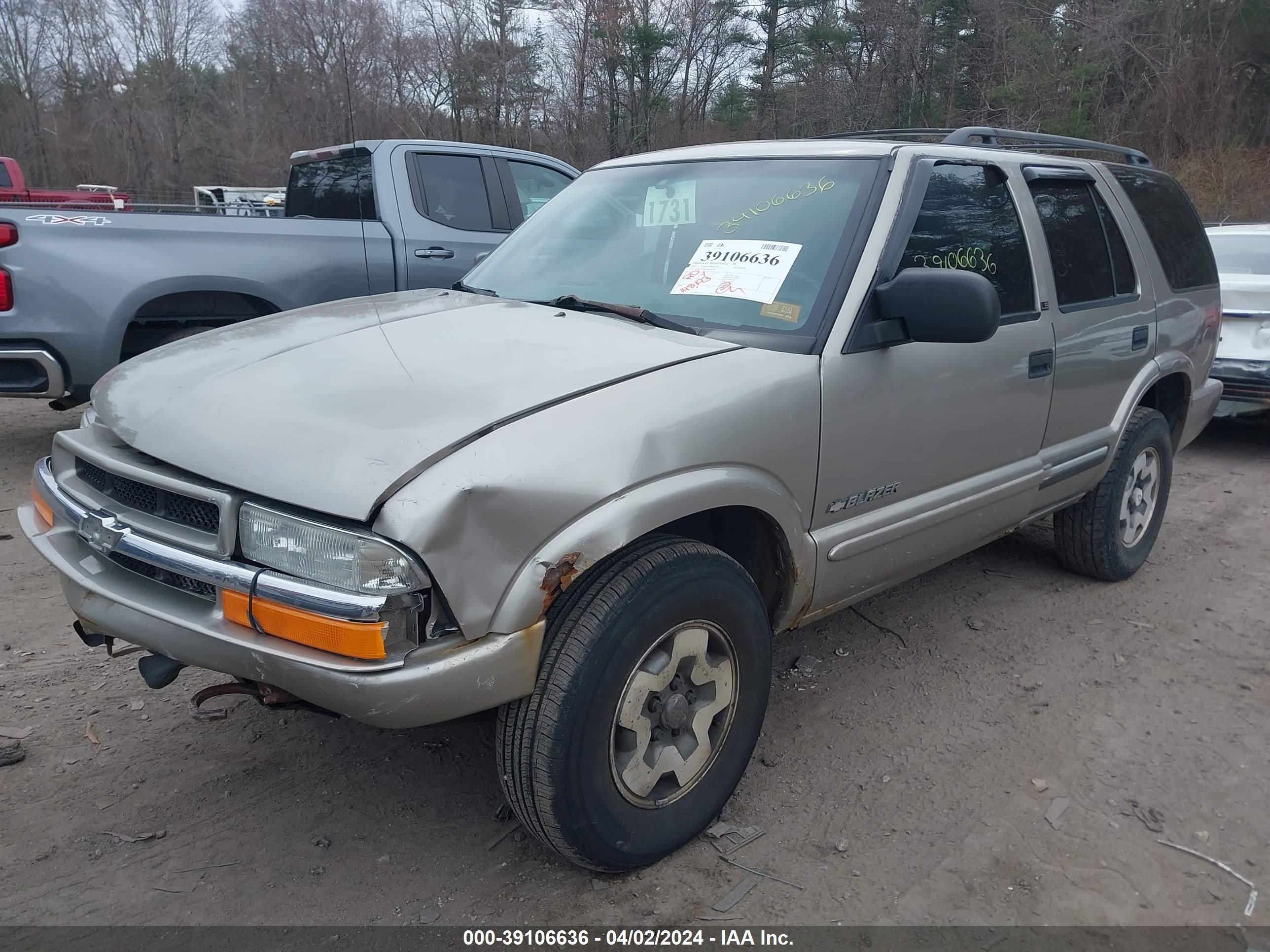 Photo 1 VIN: 1GNDT13W62K106790 - CHEVROLET BLAZER 