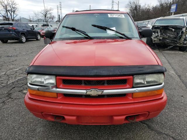 Photo 4 VIN: 1GNDT13W62K153558 - CHEVROLET BLAZER 