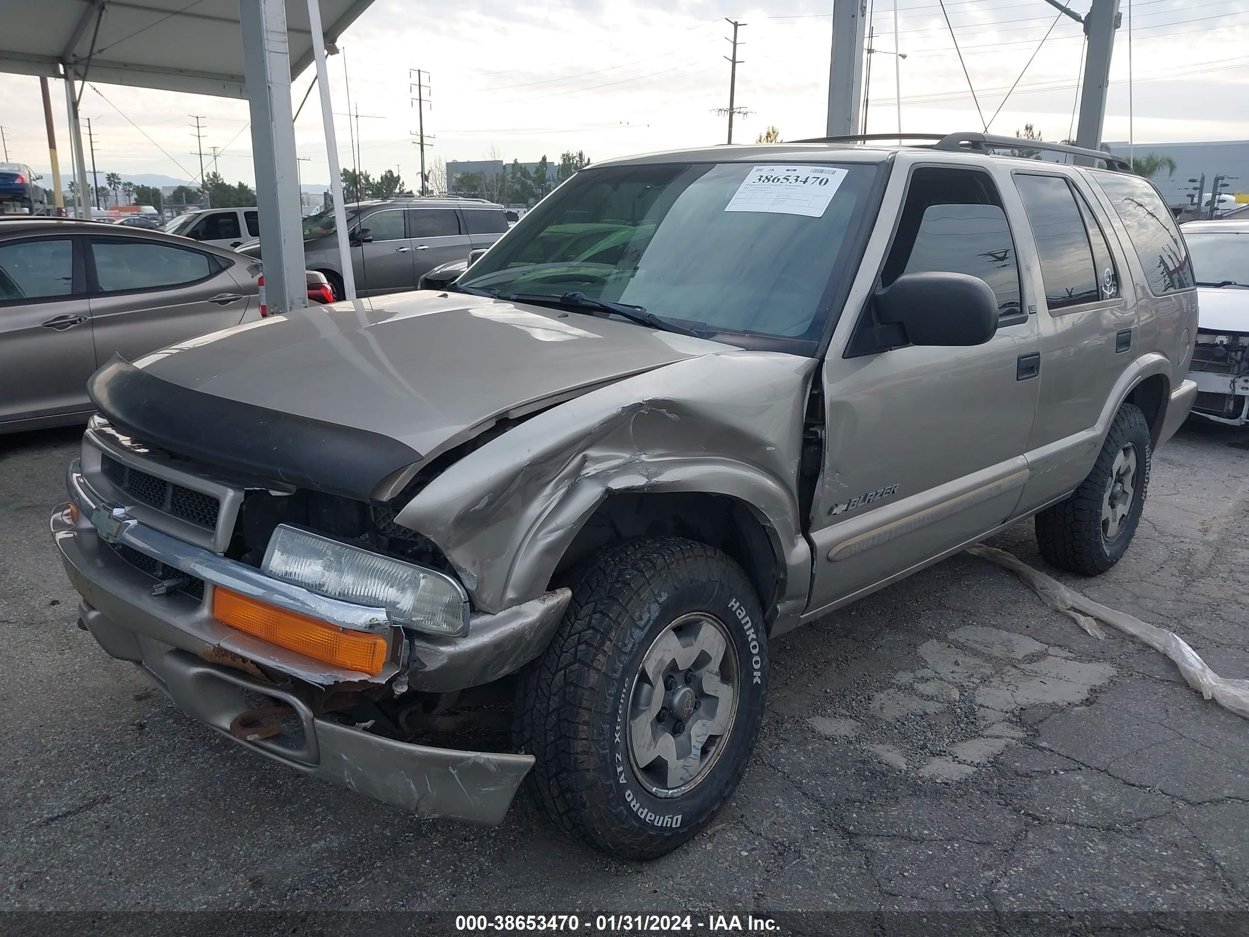 Photo 1 VIN: 1GNDT13W62K212267 - CHEVROLET BLAZER 