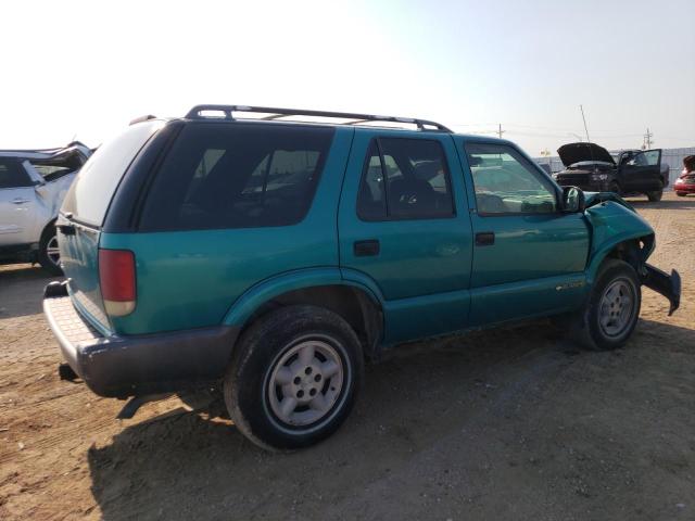 Photo 2 VIN: 1GNDT13W6T2282966 - CHEVROLET BLAZER 