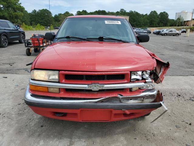 Photo 4 VIN: 1GNDT13W6Y2169669 - CHEVROLET BLAZER 