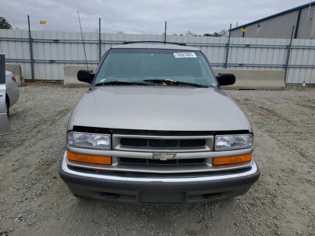 Photo 4 VIN: 1GNDT13W71K189547 - CHEVROLET BLAZER 