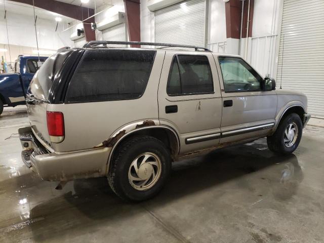 Photo 2 VIN: 1GNDT13W71K209778 - CHEVROLET BLAZER 