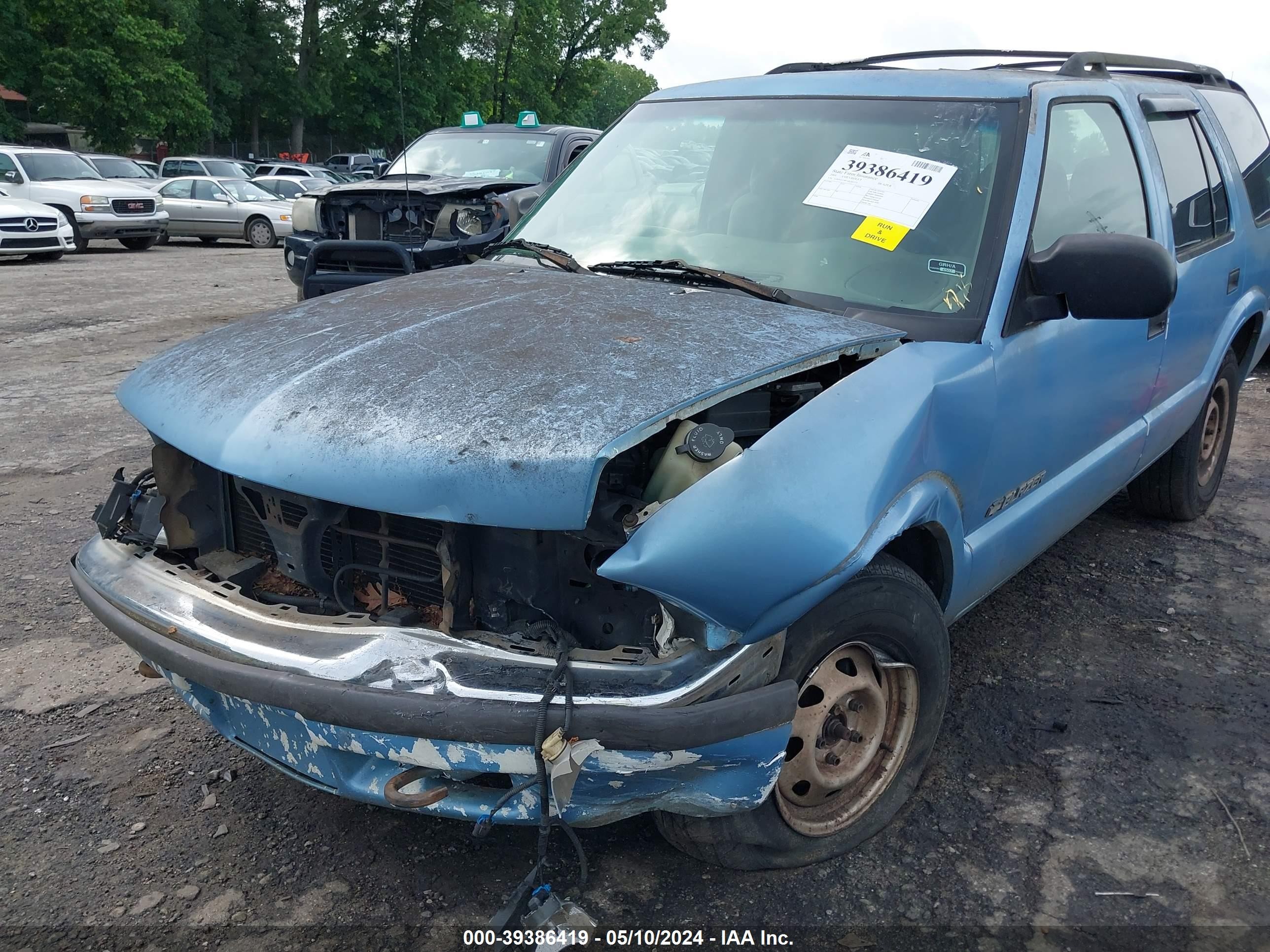 Photo 5 VIN: 1GNDT13W71K245373 - CHEVROLET BLAZER 