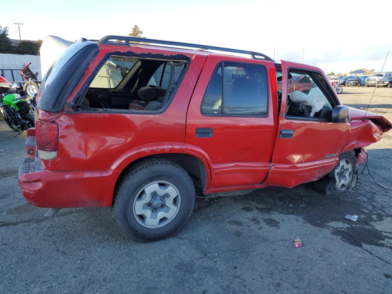 Photo 2 VIN: 1GNDT13W72K175729 - CHEVROLET BLAZER 