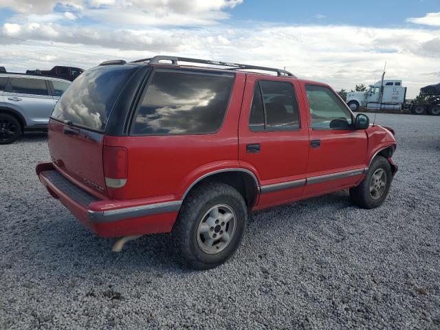 Photo 2 VIN: 1GNDT13W7T2138892 - CHEVROLET BLAZER 