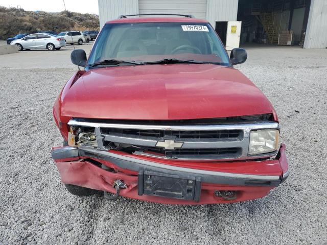 Photo 4 VIN: 1GNDT13W7T2138892 - CHEVROLET BLAZER 