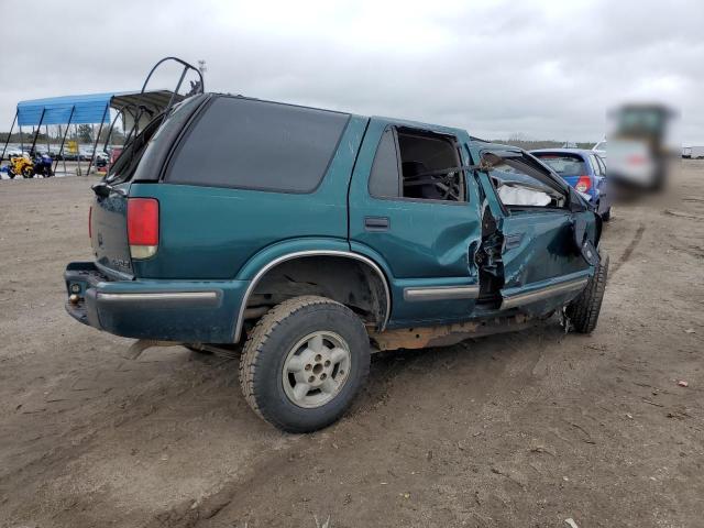 Photo 2 VIN: 1GNDT13W7W2142560 - CHEVROLET BLAZER 