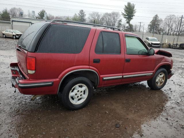 Photo 2 VIN: 1GNDT13W7W2154112 - CHEVROLET BLAZER 