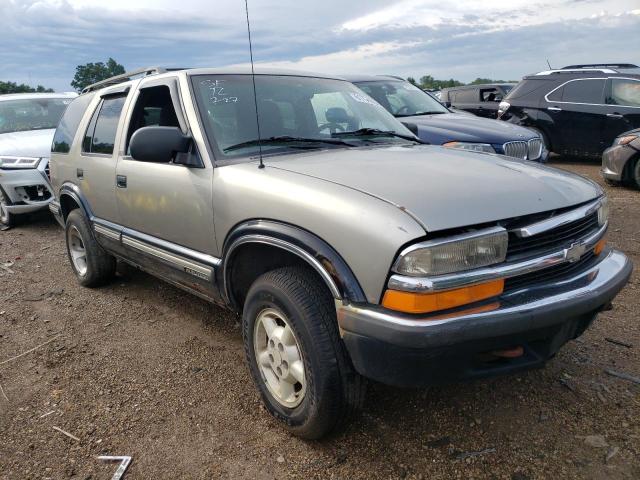 Photo 3 VIN: 1GNDT13W7W2166485 - CHEVROLET BLAZER 