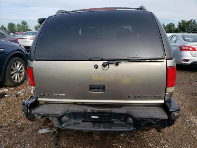 Photo 5 VIN: 1GNDT13W7W2166485 - CHEVROLET BLAZER 