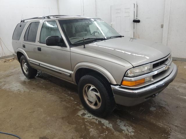 Photo 3 VIN: 1GNDT13W81K237282 - CHEVROLET BLAZER 