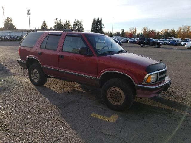 Photo 3 VIN: 1GNDT13W8S2201643 - CHEVROLET BLAZER 