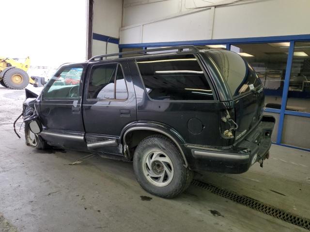 Photo 1 VIN: 1GNDT13W8W2281757 - CHEVROLET BLAZER 