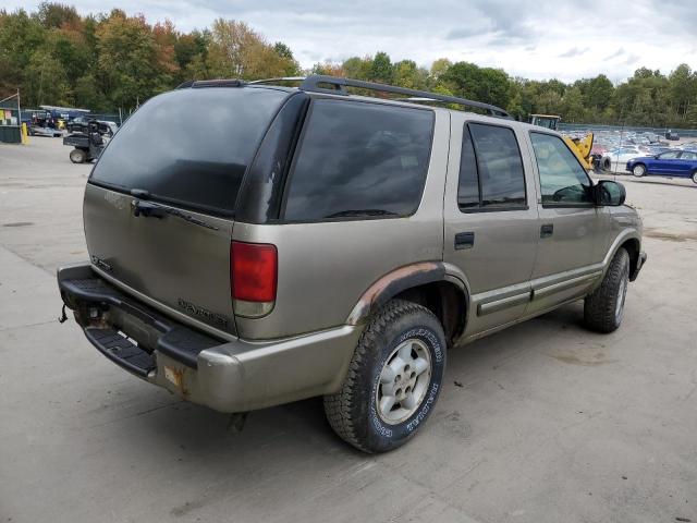 Photo 2 VIN: 1GNDT13W91K236304 - CHEVROLET BLAZER 