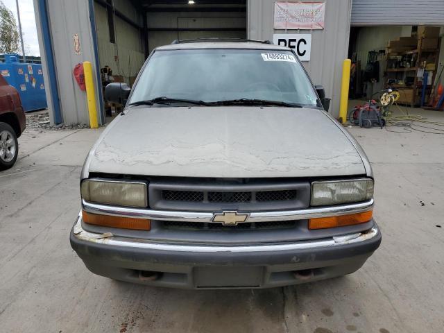 Photo 4 VIN: 1GNDT13W91K236304 - CHEVROLET BLAZER 