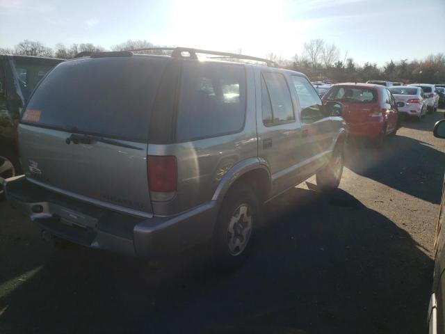 Photo 2 VIN: 1GNDT13W92K149598 - CHEVROLET BLAZER 