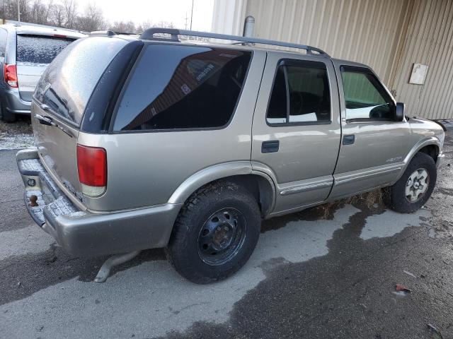 Photo 2 VIN: 1GNDT13W92K221755 - CHEVROLET BLAZER 