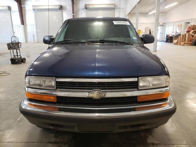 Photo 4 VIN: 1GNDT13W9X2253354 - CHEVROLET BLAZER 